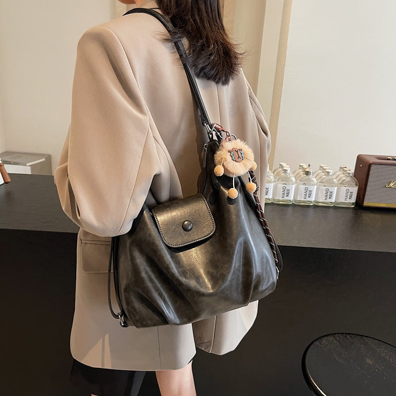 New Large Capacity Commuter Backpack Design Textured One-shoulder Bag